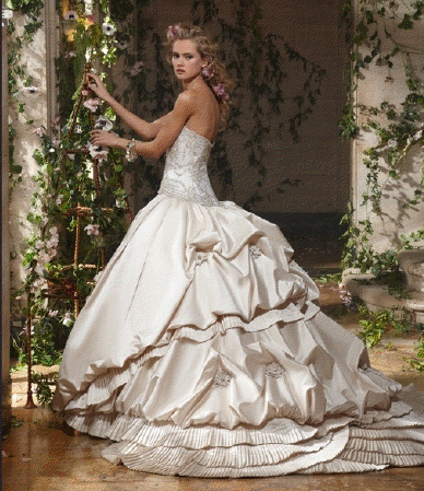 Wedding Gown Styles and Randy Fenoli at Robinson&#39;s Bridal. Desktop Image